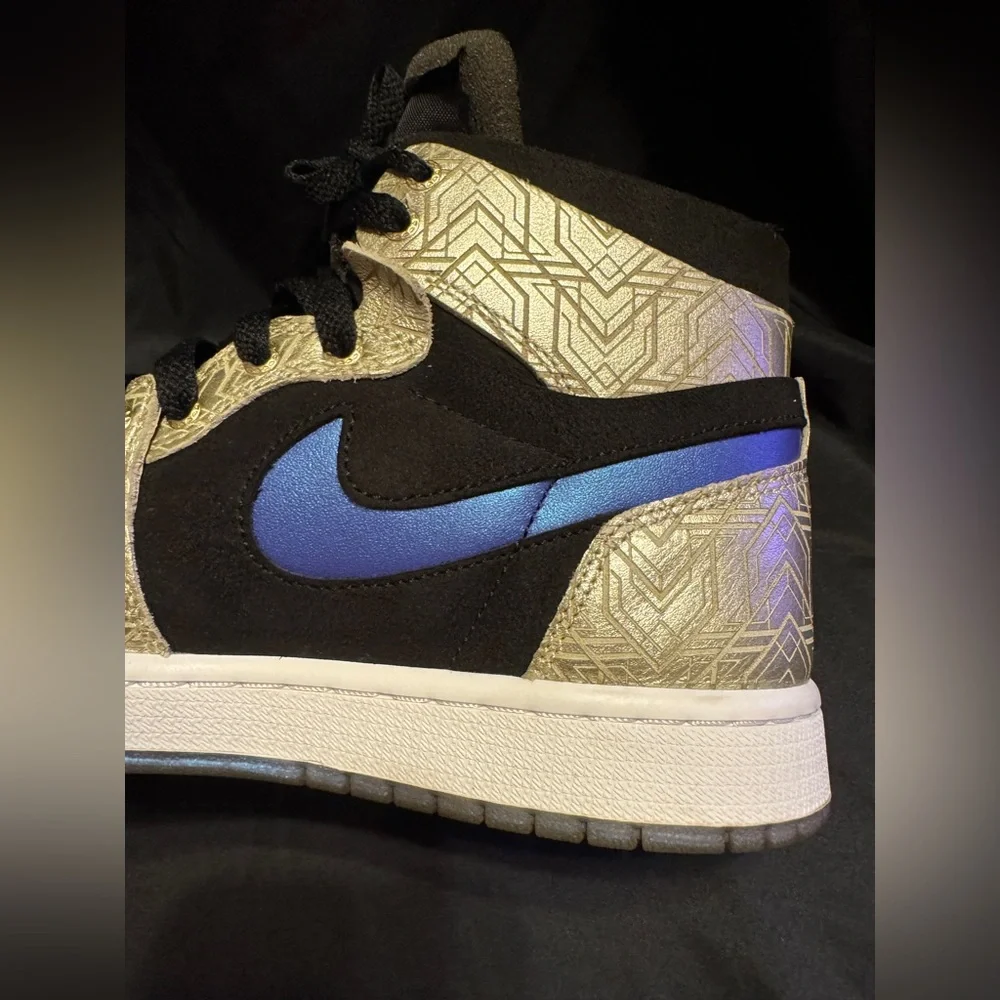 Air Jordan 1 Zoom CMFT Laser Gold and Black Sneakers Size 7 Women 8.5 Unisex - Picture 12 of 16